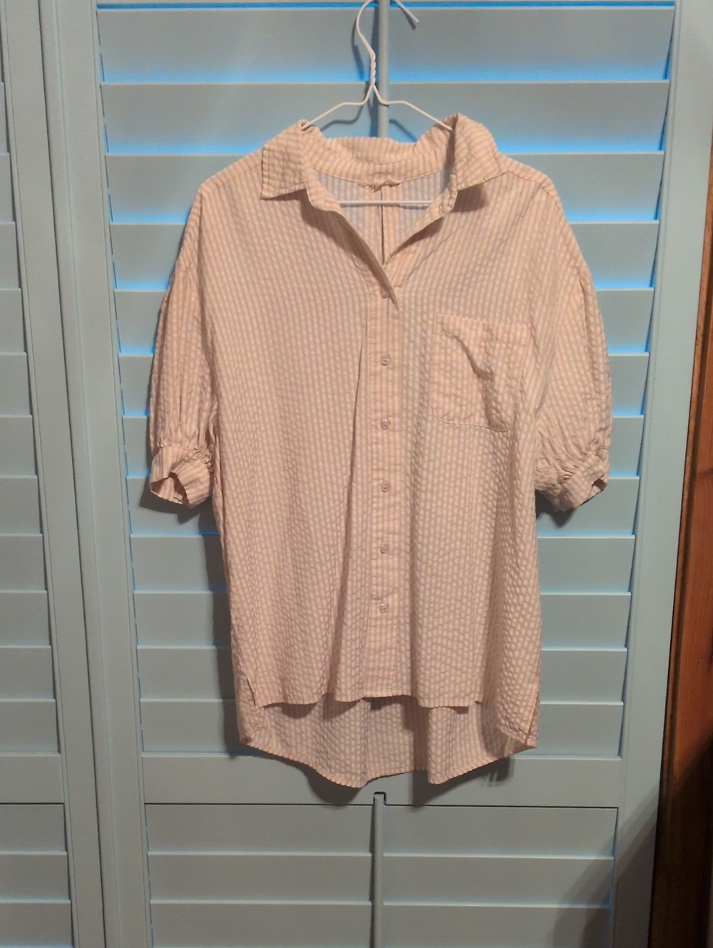 easel Light Pink Textured Button-Up Blouse